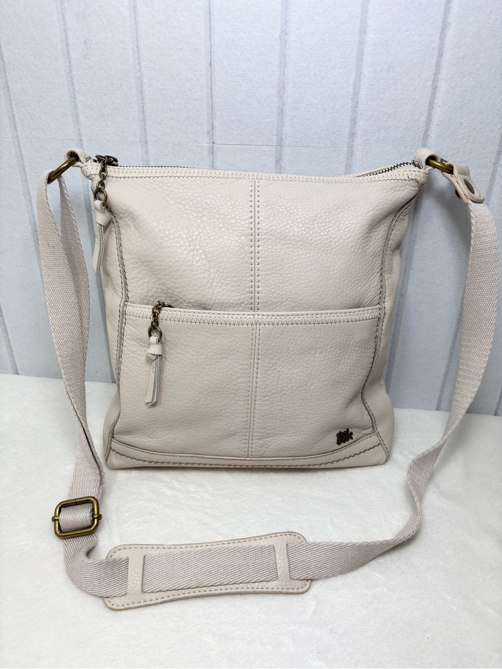 The Sak Cream Leather Crossbody Shoulder Bag‎